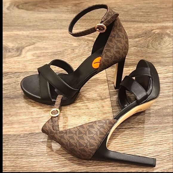 Michael Kors Alexia Logo Heeled Sandals - Picture 3 of 12